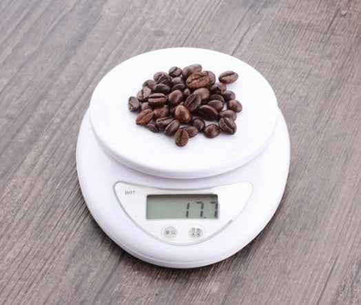 LCD display of Mini Digital Kitchen Scale showing accurate weight measurement.